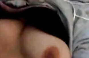 XXX दो शरारती गार्ड एक सुरक्षात्मक सेल में एक अपराधी सेक्सी हिंदी वीडियो मूवी के साथ मेड है