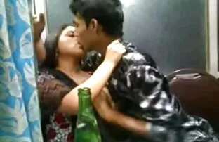 XXX यह कैमरे पर फिल्माया गया सेक्सी फिल्म फुल मूवी था क्योंकि उसकी सुंदर पत्नी पर गुस्सा था