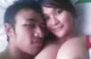 XXX युवा फूहड़ के हिंदी सेक्सी फुल मूवी एचडी साथ खेल