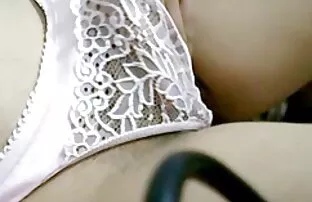 XXX गर्म इंग्लिश की सेक्सी मूवी पार्टी के साथ नशे में लड़की