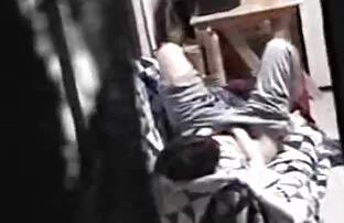 XXX युवा यूरोप भारतीय एक सेक्सी पिक्चर एचडी मूवी हीरा-मुर्गा पर बैठे
