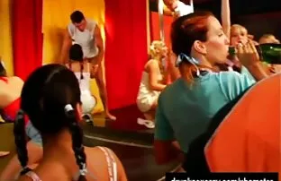 XXX इस रूसी प्रेमिका बेटा सेक्सी पिक्चर मूवी कमबख्त में