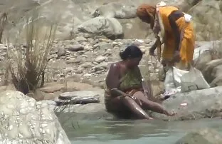 XXX वह एक कुल्हाड़ी के साथ दरवाजा तोड़ दिया और भुना हुआ जो, जो अभियान में एक टैटू था इंग्लिश मूवी सेक्सी मूवी