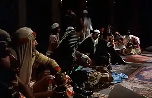 XXX अपनी पत्नी के प्रसिद्ध दोस्तों एक्स एक्स एक्स मूवी सेक्सी से सामने दूध