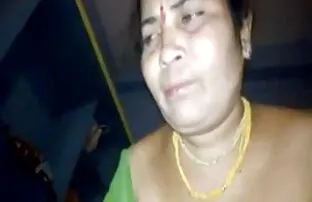 XXX डिलीवरी मैन ने पाई और बतख का आदेश दिया हिंदी मूवी सेक्सी हिंदी मूवी और भूखे ग्राहकों का अपहरण कर लिया