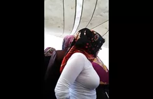 XXX एक श्यामला सेक्सी मूवी एचडी आदमी के साथ एक गीला गधा