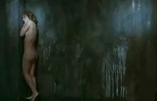 XXX जैसे ही वह सेक्स करते मूवी अपने प्रेमी के एक बड़े डिक पर एक गधे में बैठ गई