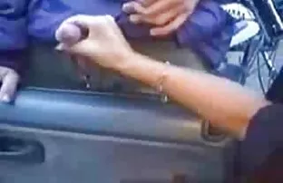XXX लाल सेक्सी मूवी एचडी हिंदी बालों और उसके निप्पल में