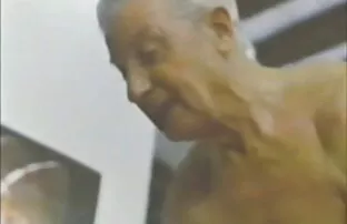 XXX भावनात्मक रूप से, वह जानती है कि छात्रों का हिंदी सेक्सी वीडियो मूवी एचडी ध्यान कैसे आकर्षित किया जाए