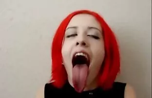 XXX सुनहरे बालों एक्स एक्स एक्स सेक्स मूवीस वाली मध्यम कठिनाई के साथ एक परिपक्व आदमी